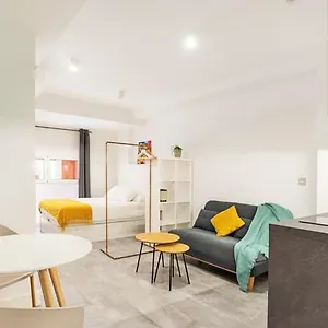 Loftinmalaga Aparthotel Málaga