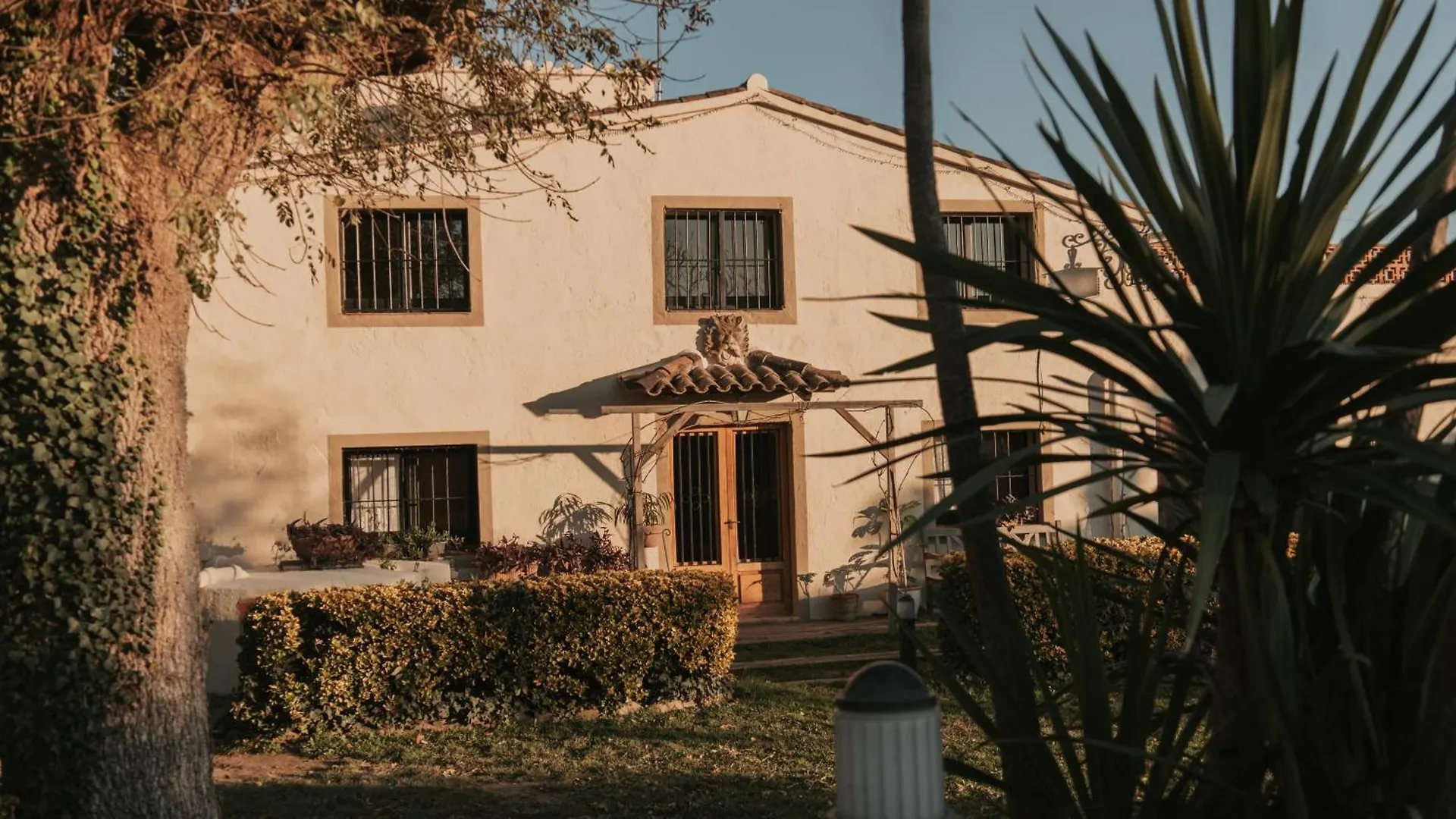 Can Jan Vives Vidreres Bed & Breakfast