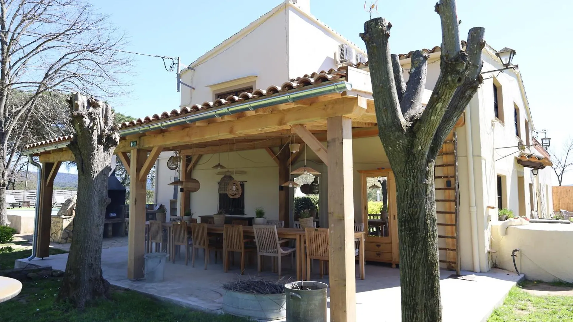 Can Jan Vives Vidreres Bed & Breakfast