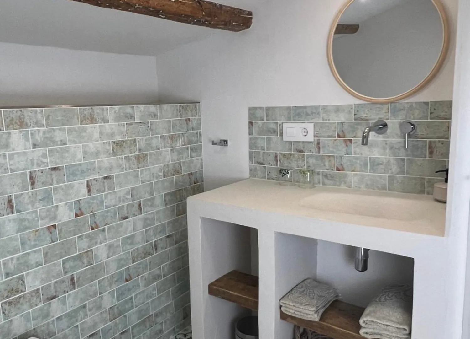 Can Jan Vives Vidreres Bed & Breakfast